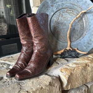 Cowboy Boots Women’s Size 8 1/2 - Leather. Brand Giannibini. A little scuffed.